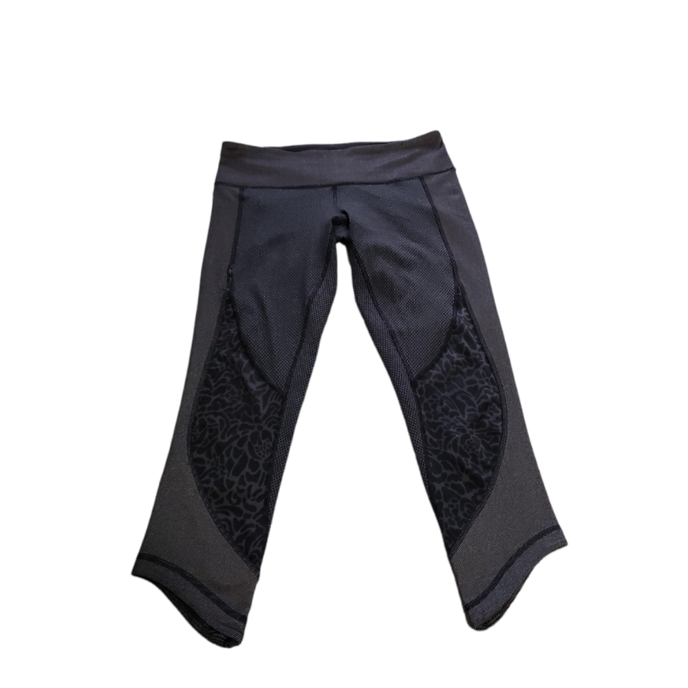 Lululemon Wunder Under Crop Leggings, Size 6